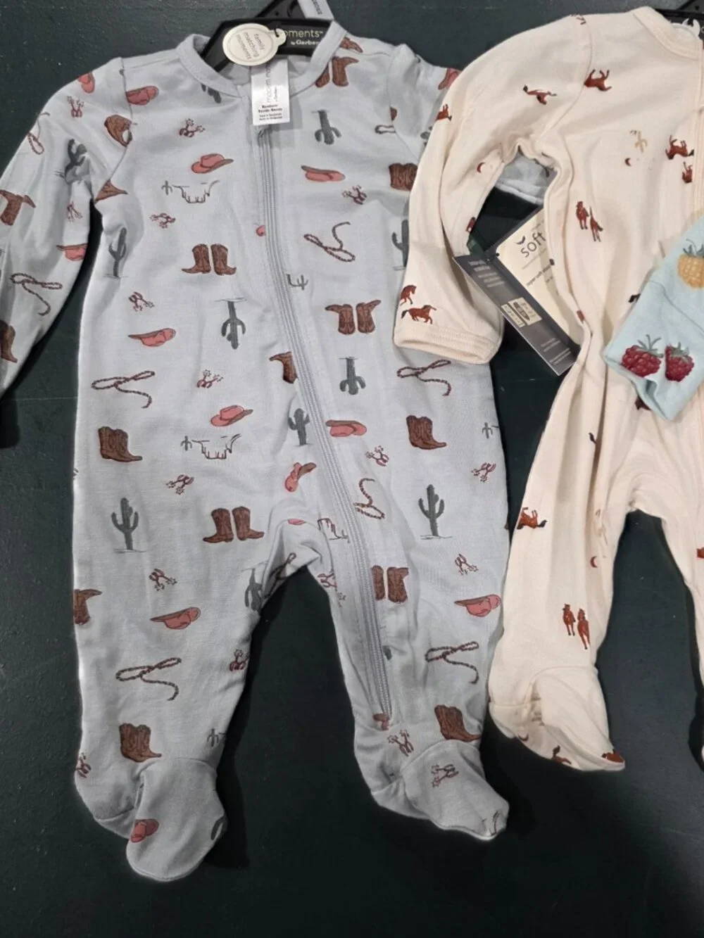 Modern moments by Gerber gender bundle Size Newborn